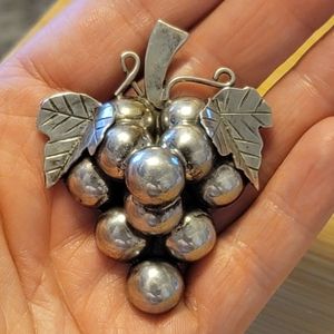 Vintage Taxco Large Mexican Sterling Silver Grape Brooch/Pendant